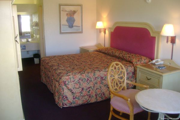 WESTERN MOTEL PHILADELPHIA (Deemer)